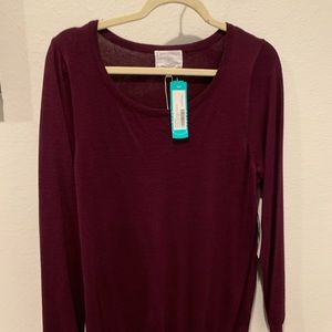 ABSOLUTELY - Markle Crew Neck Pullover. NWT.